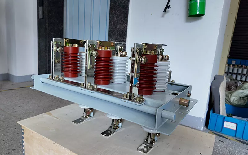 12kV Indoor Disconnect Switch with Earthing Switch