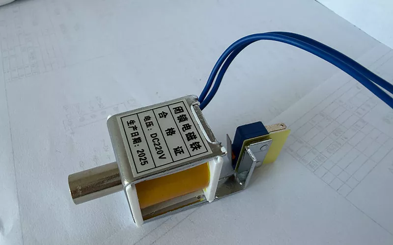 DC 220V Latching Solenoid with Auxiliary Micro Switch
