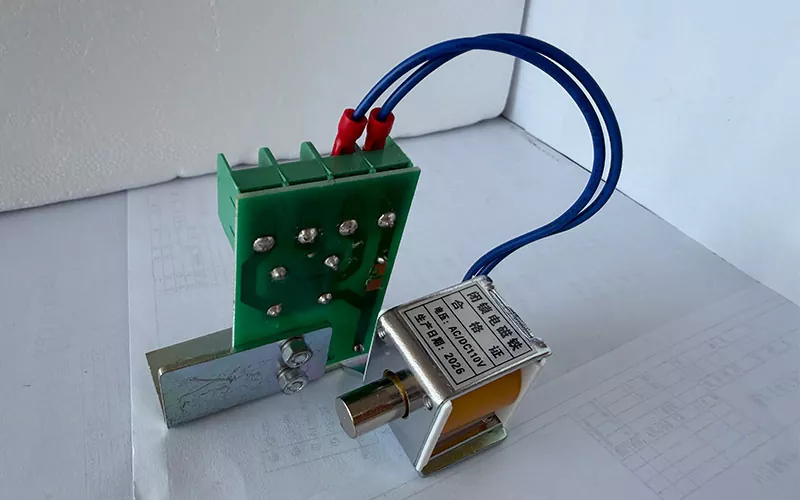 AC/DC 110V Position Latching Solenoid for Switchgear