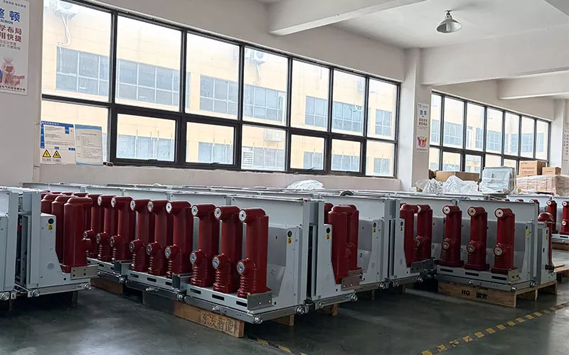 40.5kV Solid-Insulated Three-Position Vacuum Circuit Breaker